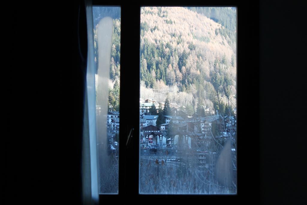Hotel De La Telecabine Courmayeur Extérieur photo