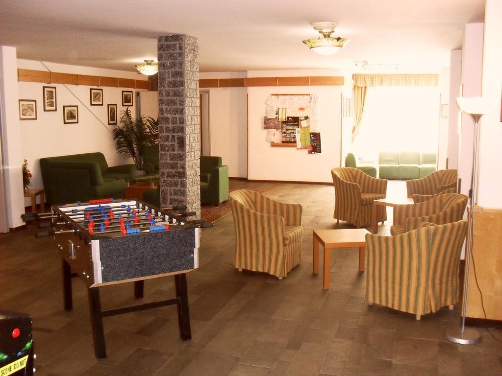 Hotel De La Telecabine Courmayeur Extérieur photo