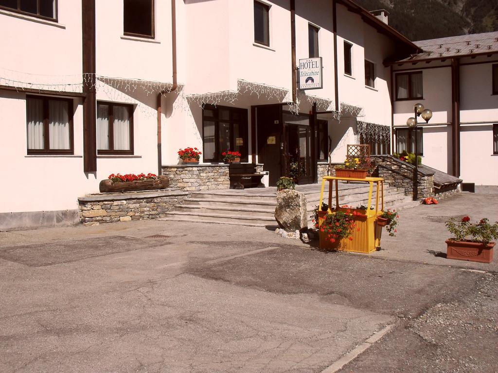 Hotel De La Telecabine Courmayeur Extérieur photo