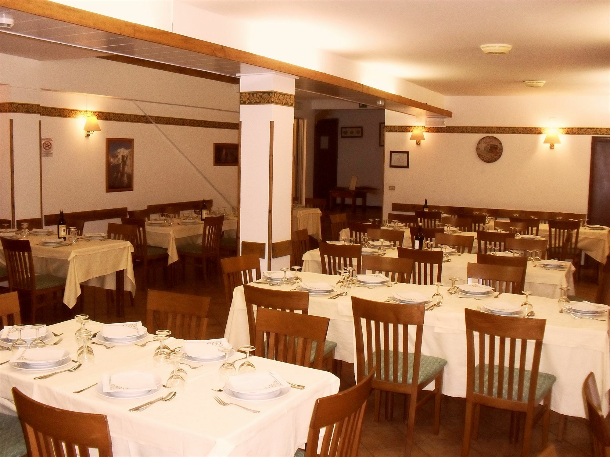 Hotel De La Telecabine Courmayeur Extérieur photo